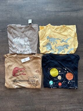 GAP Kids BUNDLE (4) Boy's Medium 8‎ Short Sleeve Graphic Tees